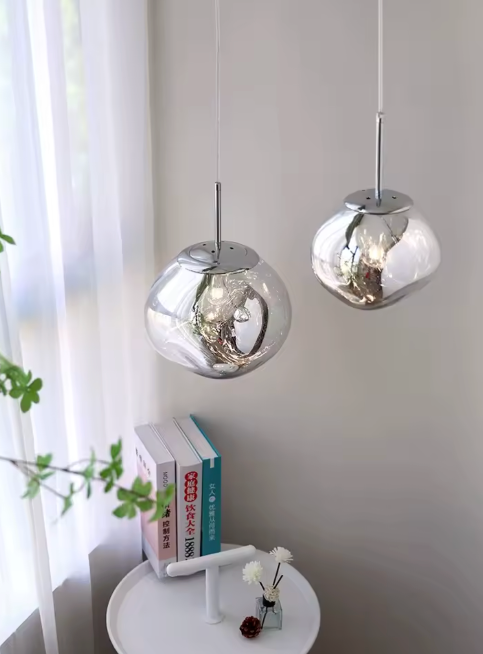 Volcaniqué – Lava-Inspired Chandelier